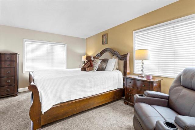 20 Russell Rd Street, Salinas CA: https://media.crmls.org/mediaz/32721acc-a3f1-4f45-9eb7-f72c5d0317e3.jpg