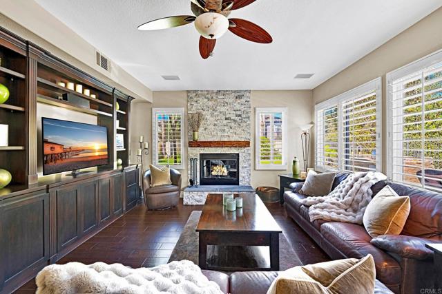 Detail Gallery Image 10 of 50 For 1463 Belmont Park Rd, Oceanside,  CA 92057 - 5 Beds | 3 Baths