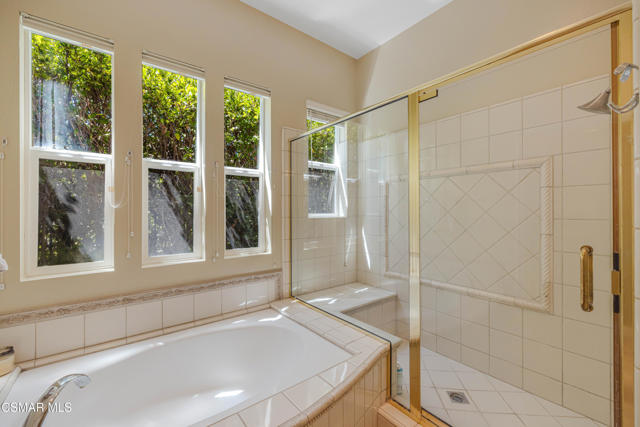 3249 Springbrook Street, Thousand Oaks CA: https://media.crmls.org/mediaz/32732dd9-a961-4a4a-adff-5e3bb9720a11.jpg