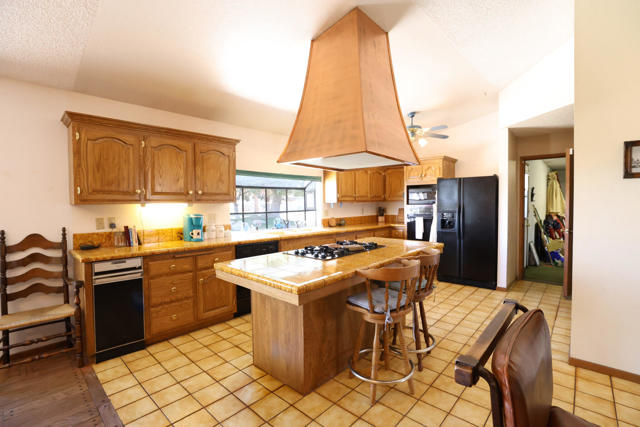 108 Palomino Drive, Big Bear CA: https://media.crmls.org/mediaz/32748581-8464-42f0-9a63-af76f7a51416.jpg