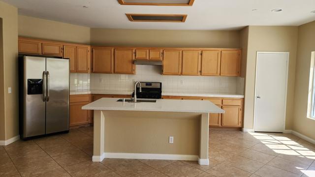 703 Ventana, Palm Springs CA: https://media.crmls.org/mediaz/3275afe2-852d-49d4-9a17-f859bd16fd67.jpg
