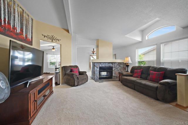 Home for Sale in Lakeside