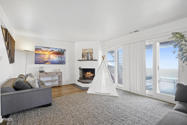 Detail Gallery Image 30 of 44 For 309 Ocean Dr, Oxnard,  CA 93035 - 4 Beds | 2/1 Baths