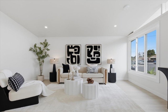 27707 La Porte Ave, Hayward CA: https://media.crmls.org/mediaz/32768c02-39b2-46eb-a728-e875a0c81772.jpg