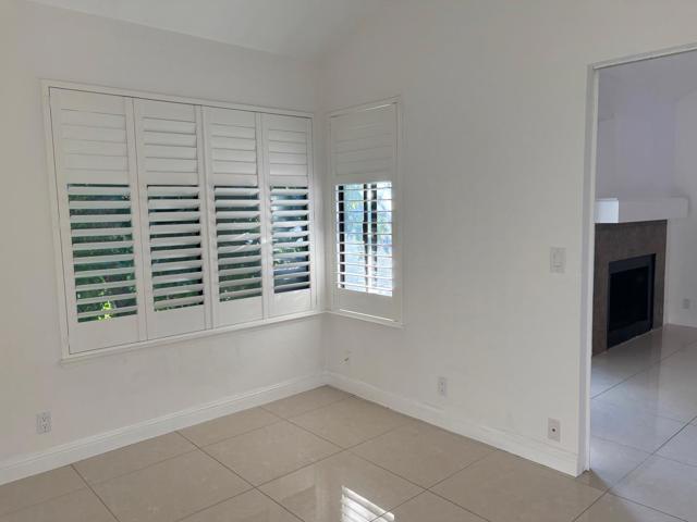 6204 Buena Vista Drive, Newark CA: https://media.crmls.org/mediaz/3276c31b-0fc9-4c97-a19f-f573cb81b1cc.jpg