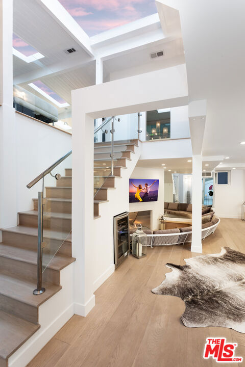 1415 Braeridge Drive, Beverly Hills CA: https://media.crmls.org/mediaz/3276edb6-4ed2-4bdc-8586-527efc669301.jpg