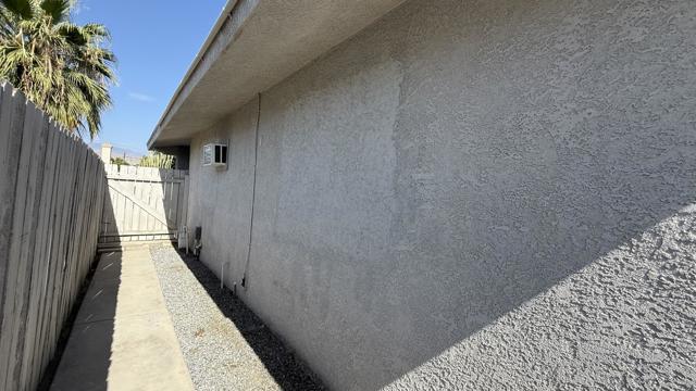 43700 Buena Circle, Palm Desert, CA 92260