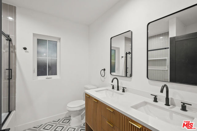 1331 N June Street, Los Angeles CA: https://media.crmls.org/mediaz/32779fb4-230c-4a06-880f-2e5a9547f911.jpg