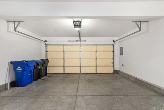 13020 La Porta Point, San Diego CA: https://media.crmls.org/mediaz/3277a530-4b8d-479a-b02f-2de42ea034be.jpg