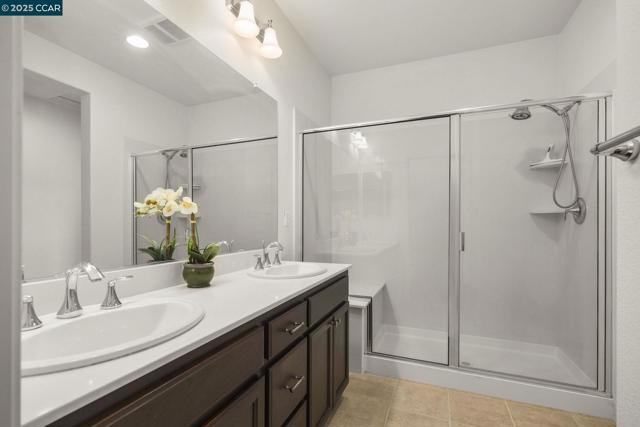 1503 Trailsside Circle, Concord CA: https://media.crmls.org/mediaz/327821a6-5e48-46a6-87fb-ad1ccbdf1c9a.jpg