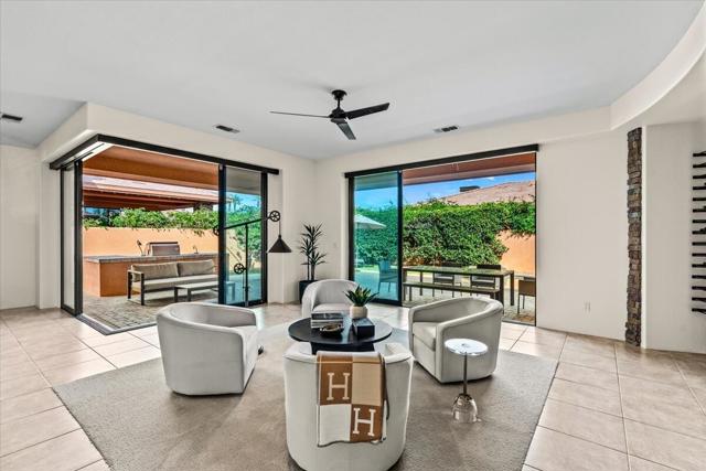 Image 13 of 43 For 50380 Via Serenidad