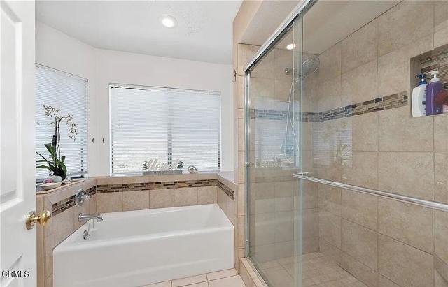 Detail Gallery Image 13 of 34 For 735 Benson Way, Thousand Oaks,  CA 91360 - 4 Beds | 2/1 Baths