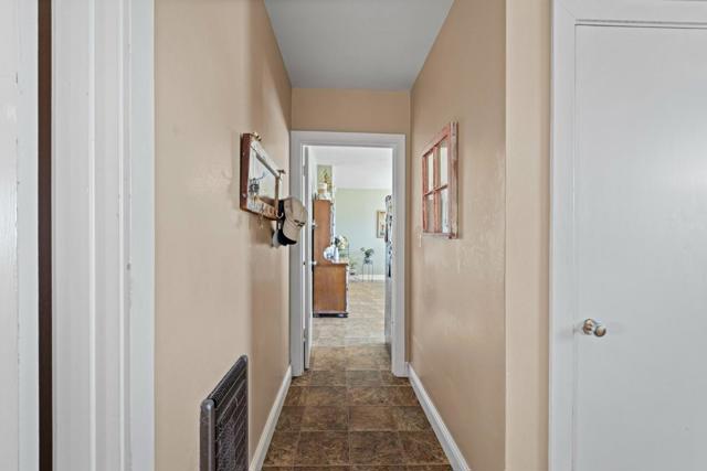 4211 Bolsa Road, Hollister CA: https://media.crmls.org/mediaz/3279941e-9bba-46c7-ab8f-b6267da27069.jpg