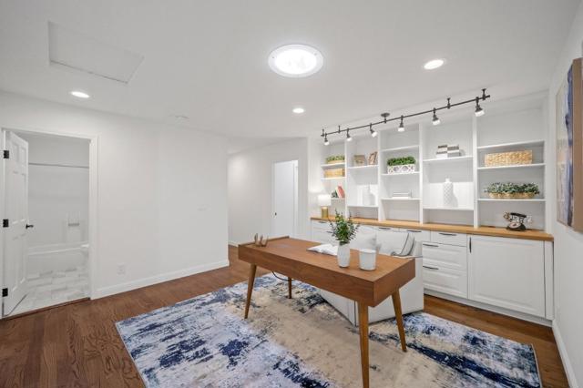 4308 Granite Court, Union City CA: https://media.crmls.org/mediaz/3279bc42-7263-47a0-9453-9d3ea2132e5b.jpg