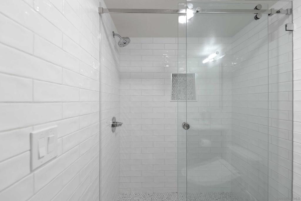 MLS #250043614SD image #30