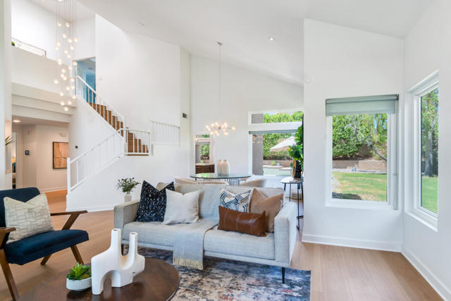 403 Cypress Point Drive, Palm Desert CA: https://media.crmls.org/mediaz/327b4359-dfec-42d3-b05d-a974e10a7f75.jpg