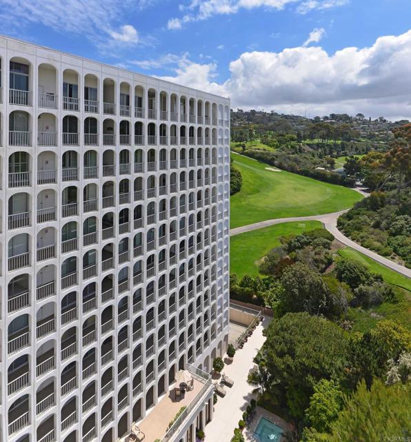 1001 Genter, La Jolla CA: https://media.crmls.org/mediaz/327b472f-78d9-46b6-b89c-553e5015f16a.jpg