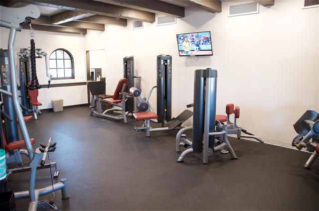 177 Las Lomas, Palm Desert CA: https://media.crmls.org/mediaz/327c09c9-94f2-4108-bbf9-80276b0ede46.jpg