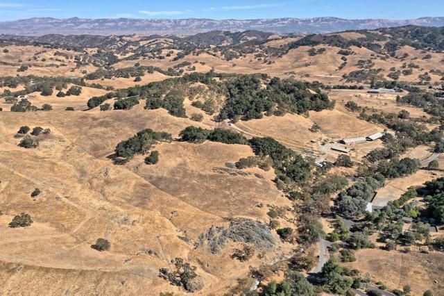 1 Little Uvas Road, Morgan Hill CA: https://media.crmls.org/mediaz/327cfdd1-bc52-4edd-9028-5a8b6cc4d0ab.jpg