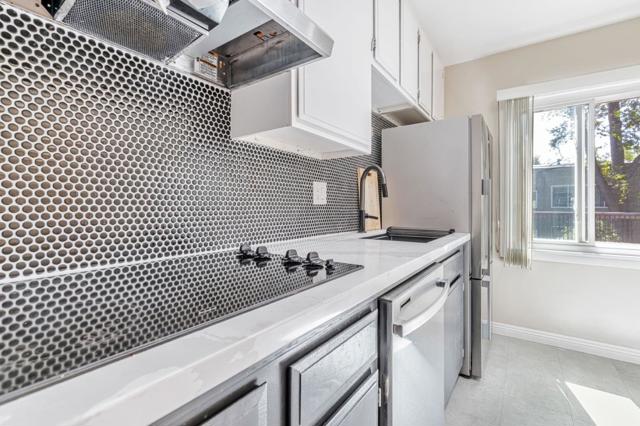 177 N El Camino Real, San Mateo CA: https://media.crmls.org/mediaz/327d095c-e6b2-4e53-9086-0fe326dde68e.jpg