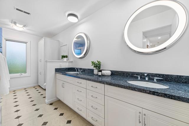 707 Santa Cruz Lane, Foster City CA: https://media.crmls.org/mediaz/327d39d1-5226-4b28-a12d-7bd3d985682e.jpg