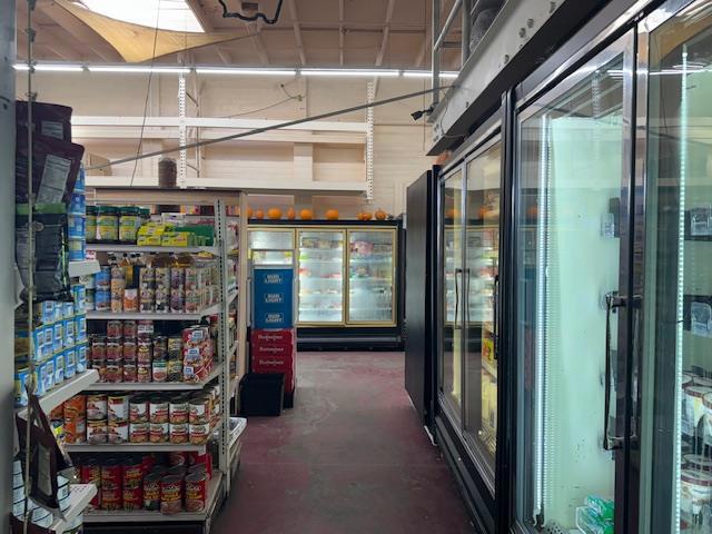 3876 3876 El Camino Real, Palo Alto CA: https://media.crmls.org/mediaz/327dc320-8e43-4732-b321-ea6005929549.jpg