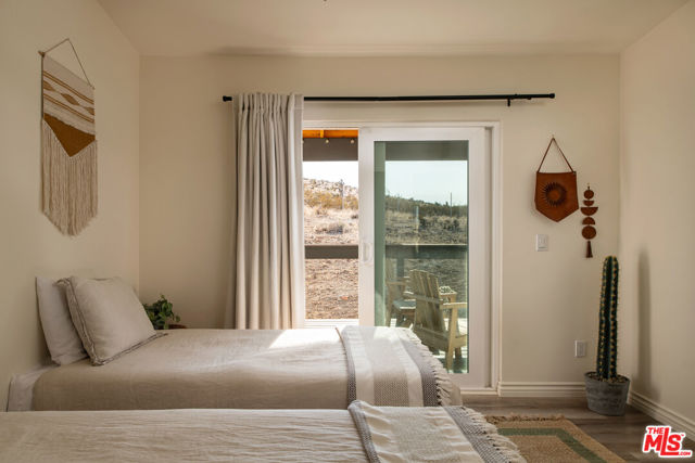 59855 Security Drive, Yucca Valley CA: https://media.crmls.org/mediaz/327e33a6-47f5-4c53-aba3-a26e05c4a210.jpg