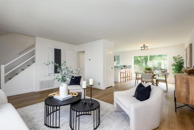 618 Foothill Drive, Pacifica CA: https://media.crmls.org/mediaz/327eb6a6-0d7d-4d30-8079-9914c7b0cc75.jpg