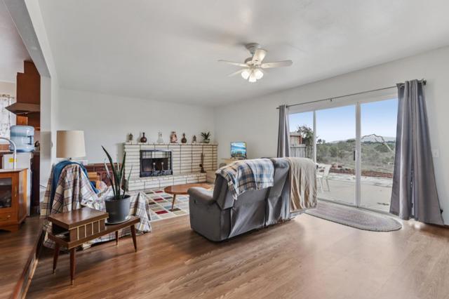 3202 TALLMON Street, Marina CA: https://media.crmls.org/mediaz/327fb034-0da7-4318-b600-2fe0e1e305eb.jpg