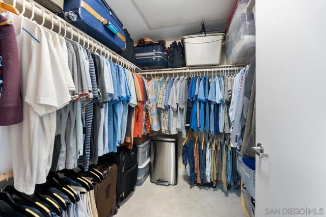 3650 5Th Ave, San Diego CA: https://media.crmls.org/mediaz/327fd622-fbbc-4fcf-b7d3-65fb9506110e.jpg