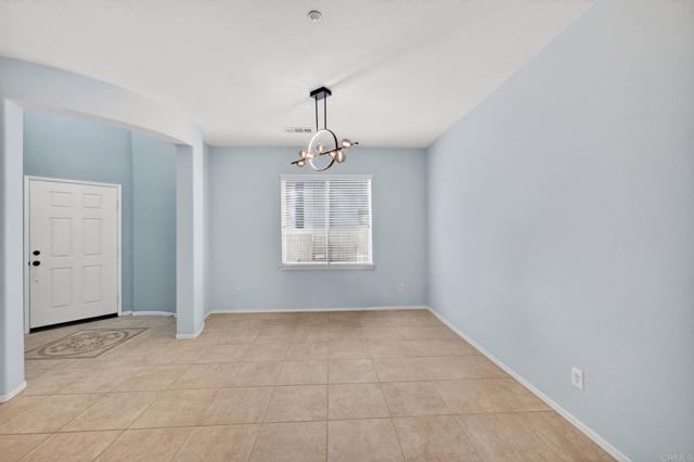 Detail Gallery Image 9 of 60 For 10254 Spruce Woodlands Way, Escondido,  CA 92026 - 3 Beds | 2 Baths