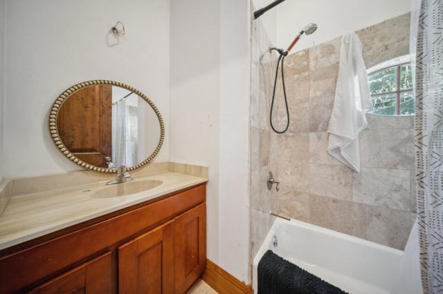 24541 Miller Hill Road, Los Gatos CA: https://media.crmls.org/mediaz/32804d44-039a-4930-b212-02b06220085a.jpg