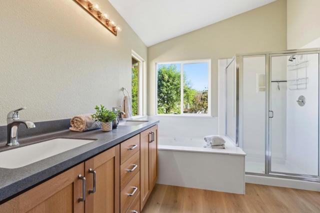 65 Driftwood Circle, Pacifica CA: https://media.crmls.org/mediaz/32805ec4-a13c-40ed-9131-08cdb21e777a.jpg