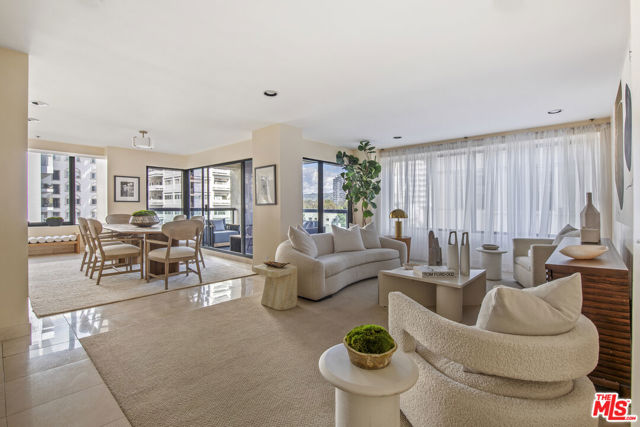 10724 Wilshire Boulevard, Los Angeles CA: https://media.crmls.org/mediaz/32806501-d660-416b-9c03-a328f454d9e0.jpg