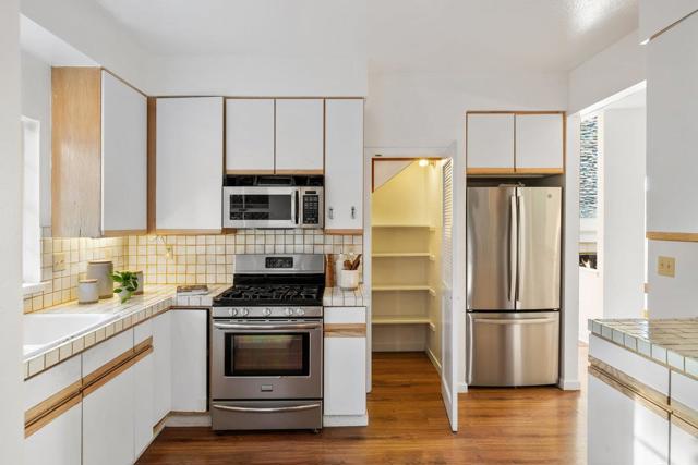 622 Avenue Balboa, El Granada CA: https://media.crmls.org/mediaz/32808c40-f4f8-4cee-ac49-5e856da939d7.jpg