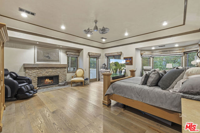 Image 27 of 64 For 26954 Whitehorse Place