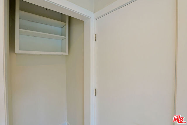 1277 W 23rd Street, Los Angeles CA: https://media.crmls.org/mediaz/3280d25a-77dc-4eaf-be1b-845bdfc74287.jpg