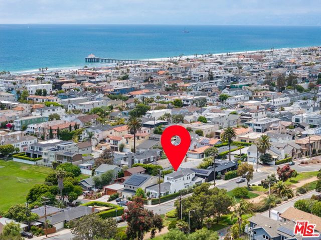 541 Homer Street, Manhattan Beach CA: https://media.crmls.org/mediaz/32819d53-ed6b-4a3b-9794-e2f828290008.jpg