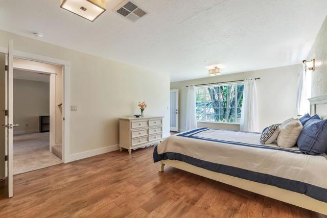 115 Fairway Village Court, Murphys CA: https://media.crmls.org/mediaz/3281a9cf-51ca-40b4-a664-4c857aedff70.jpg