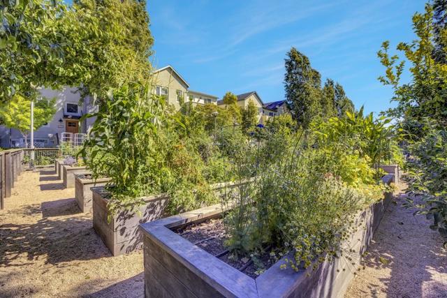 3044 Mawing Road, San Mateo CA: https://media.crmls.org/mediaz/3281b67a-db7a-42b0-b109-bd36020aad07.jpg