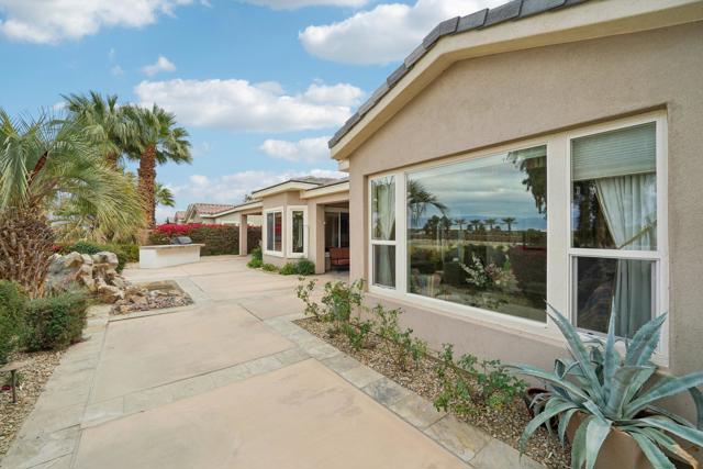 81206 Barrel Cactus Road, La Quinta CA: https://media.crmls.org/mediaz/3281cab4-142f-4579-a83f-9d217b8e2fb6.jpg