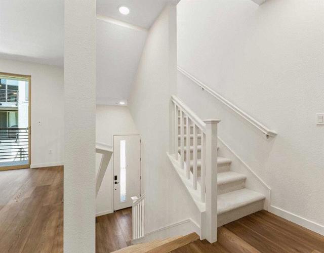 6689 Optimum Loop, San Jose CA: https://media.crmls.org/mediaz/328341d6-6ee0-4fa4-8d9e-37b1e35101d2.jpg