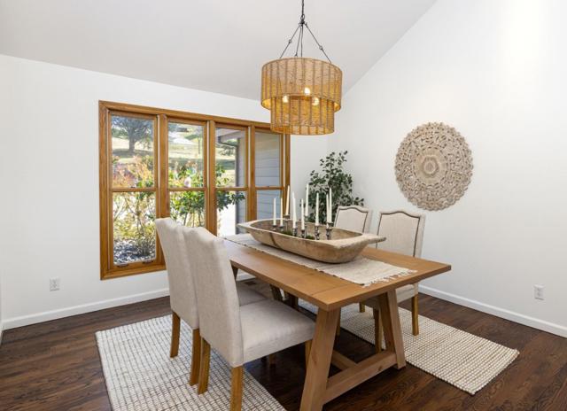 573 Meadow Road, Aptos CA: https://media.crmls.org/mediaz/32839e85-f69f-4e37-b1d2-3d755be82922.jpg