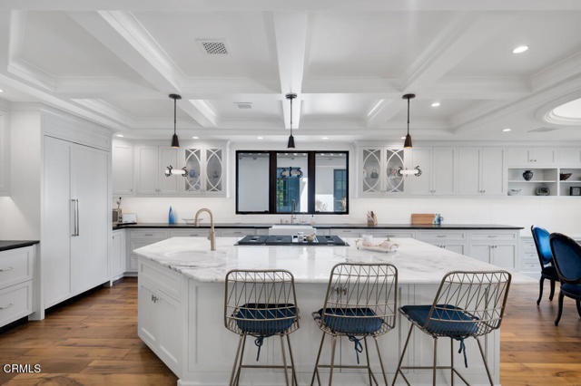 45 Valley Vista Drive, Camarillo CA: https://media.crmls.org/mediaz/3284ab73-eab5-482c-92cf-0af63b14d1d6.jpg