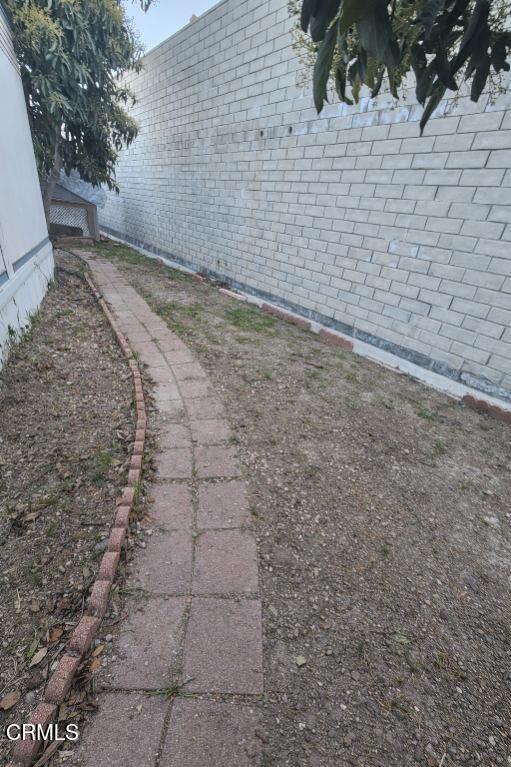 Detail Gallery Image 9 of 11 For 10685 Blackburn Pl #9,  Ventura,  CA 93004 - 2 Beds | 2 Baths