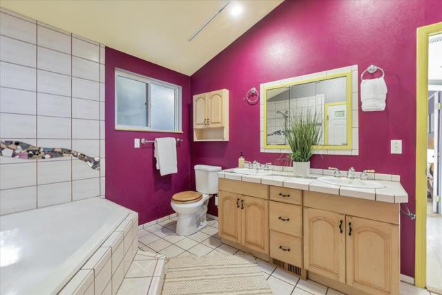 695 Creek Drive, Boulder Creek CA: https://media.crmls.org/mediaz/3287397f-094b-40a6-9687-dd4c13dc08e8.jpg