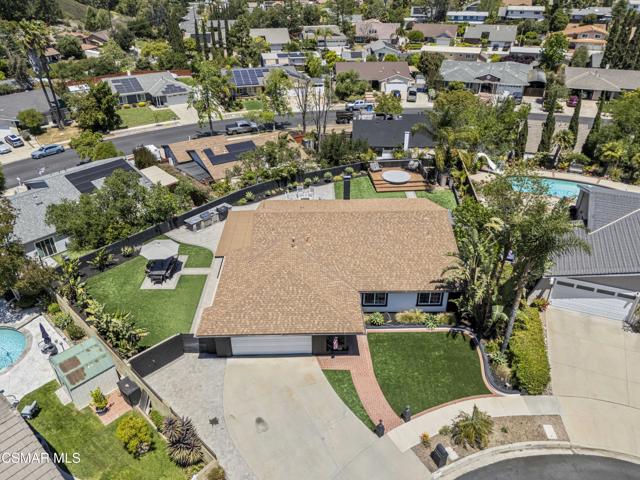 915 W Marcello Avenue, Thousand Oaks CA: https://media.crmls.org/mediaz/3289b491-a298-45e6-917e-f6a6111417ae.jpg