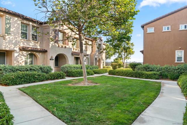 6102 Alida Row, San Diego CA: https://media.crmls.org/mediaz/3289b5fa-e0d6-4c6e-88d1-d5c4960fdf8e.jpg