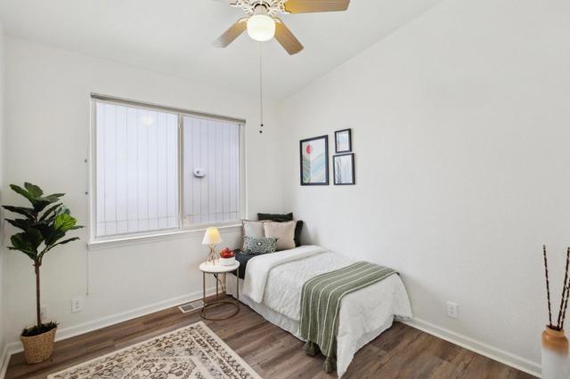 767 El Granada Boulevard, Half Moon Bay CA: https://media.crmls.org/mediaz/3289ccac-caad-4038-9332-9e4acb10f33d.jpg