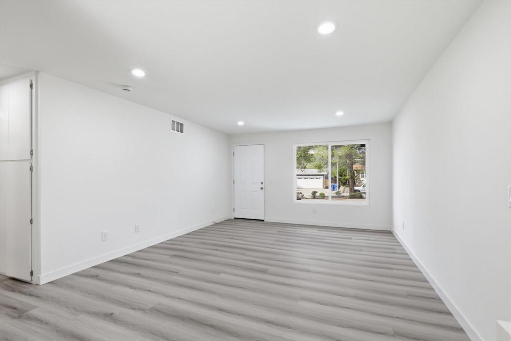 13641 Carriage Rd - photo 7